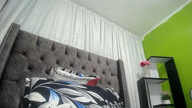 ANA-BULLOCK- online show from 09.09.25