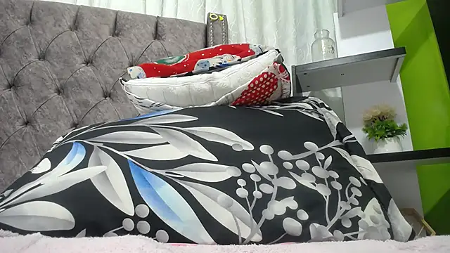 ANA-BULLOCK- online show from 12.21.25