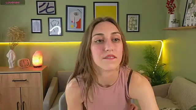 Snapshot of blue_fog chatting on 03.21.25 blue fog online show from 03.21.25