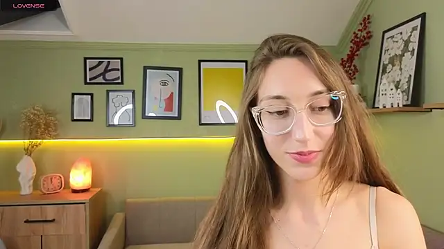 Snapshot of blue_fog chatting on 03.22.25 blue fog online show from 03.22.25