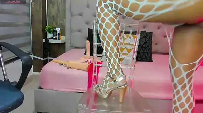 goldilockss15 online show from 03.15.25