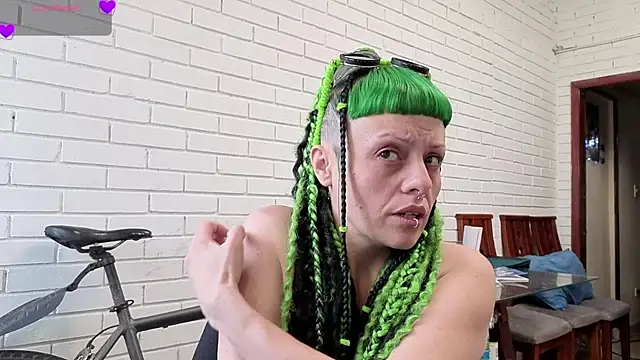 Snapshot of freyaa_sorcerees chatting on 10.12.25 freyaa sorcerees online show from 10.12.25