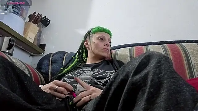 Snapshot of freyaa_sorcerees chatting on 10.19.25 freyaa sorcerees online show from 10.19.25