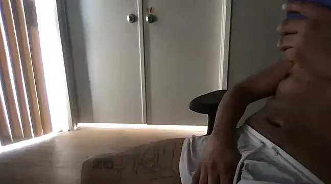 flores6cachondo9 online show from 03.22.25