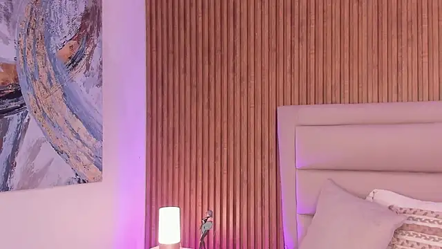 Snapshot of FatimaEvans chatting on 10.12.25 FatimaEvans online show from 10.12.25