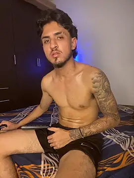 Snapshot of Zayn_kane chatting on 06.26.26 Zayn kane online show from 06.26.26