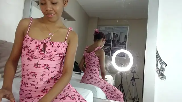 Snapshot of willow_smitt chatting on 11.09.25 willow smitt online show from 11.09.25