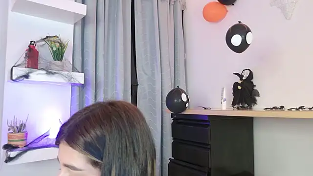 eva sin18 online show from 10.25.25