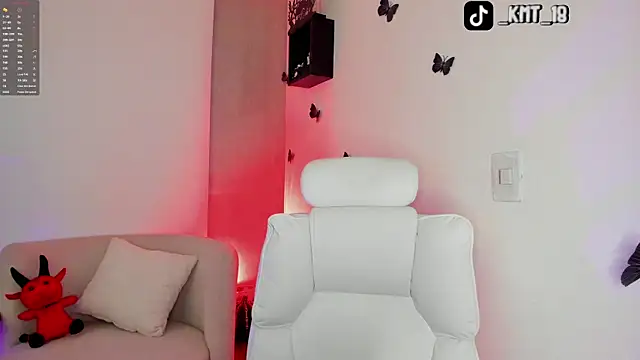 Snapshot of Kendramillerr_1 chatting on 10.04.25 Kendramillerr 1 online show from 10.04.25