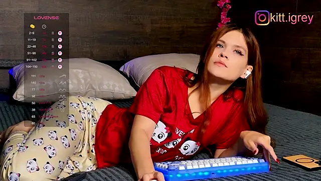 KittiGrey online show from 09.30.25