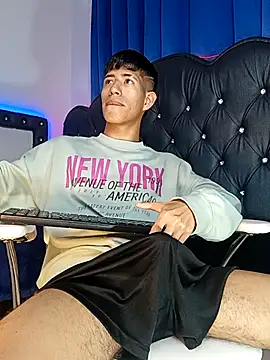 dareck 18 online show from 10.04.25