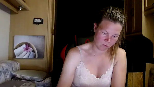 CallMeMaria online show from 01.02.25