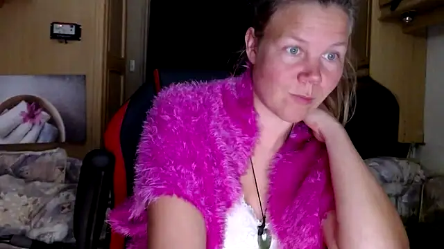 CallMeMaria online show from 01.19.25