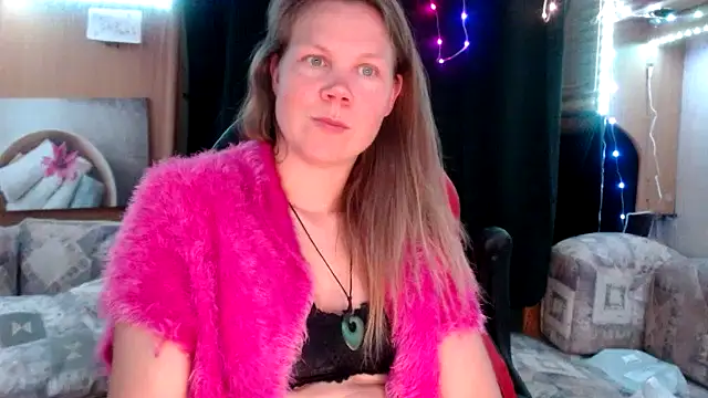 CallMeMaria online show from 02.12.25