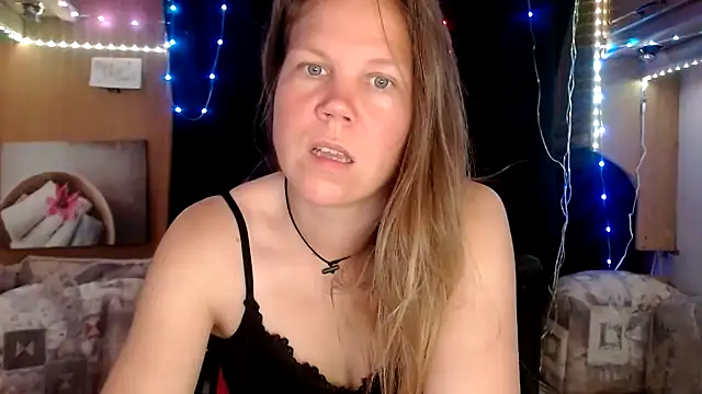 CallMeMaria online show from 02.17.25