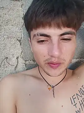 Snapshot of RodriiAmatto chatting on 12.18.25 RodriiAmatto online show from 12.18.25