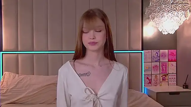 BellaSecrett online show from 03.13.25