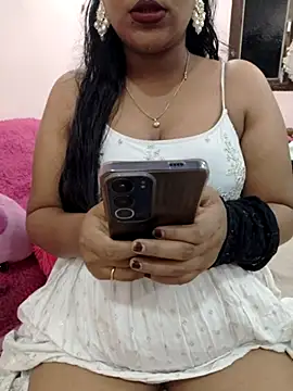 priya 00143 online show from 04.17.26
