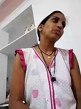 Hotty-Nidhi online show from 03.12.25