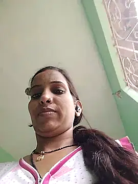 Hotty-Nidhi online show from 03.20.25