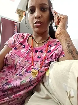 Hotty-Nidhi online show from 10.14.25