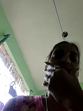 Snapshot of Hotty-Nidhi chatting on 02.12.26 Hotty-Nidhi online show from 02.12.26
