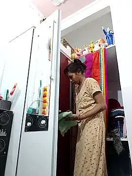 Snapshot of Hotty-Nidhi chatting on 02.21.26 Hotty-Nidhi online show from 02.21.26
