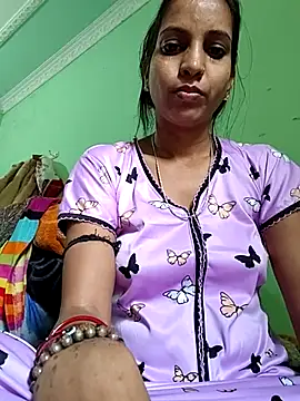 Snapshot of Hotty-Nidhi chatting on 02.25.26 Hotty-Nidhi online show from 02.25.26