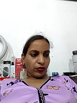 Snapshot of Hotty-Nidhi chatting on 07.08.26 Hotty-Nidhi online show from 07.08.26