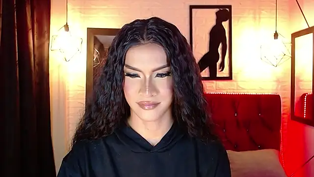 agatha rodriguez online show from 11.28.25