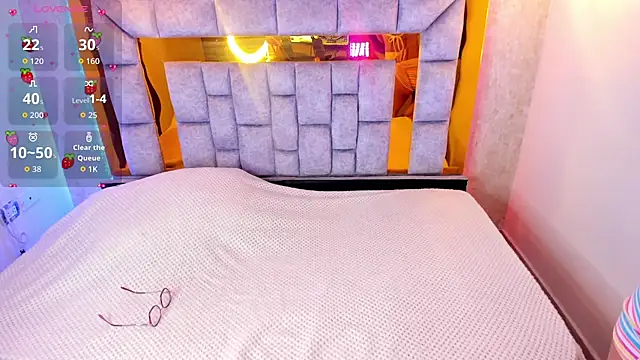 Kanela miller  online show from 09.22.25