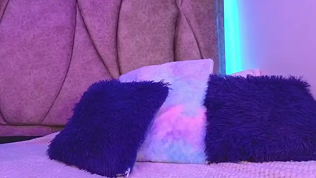 Kanela miller  online show from 04.04.26