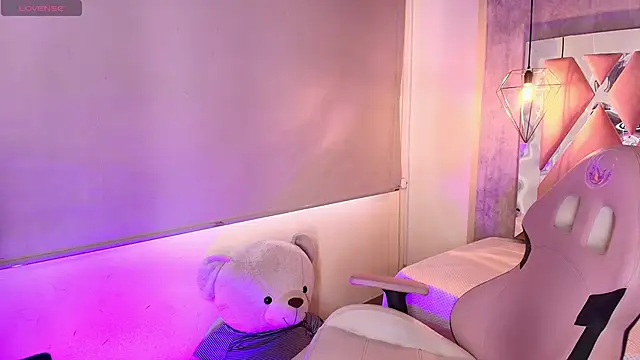 adara evanss online show from 11.25.25