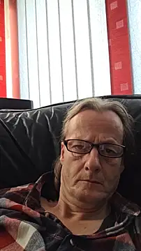 namorreyeb1 online show from 10.30.25