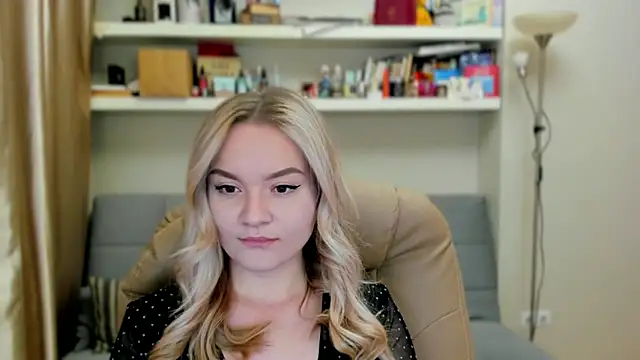 Kara Smith  online show from 10.17.25