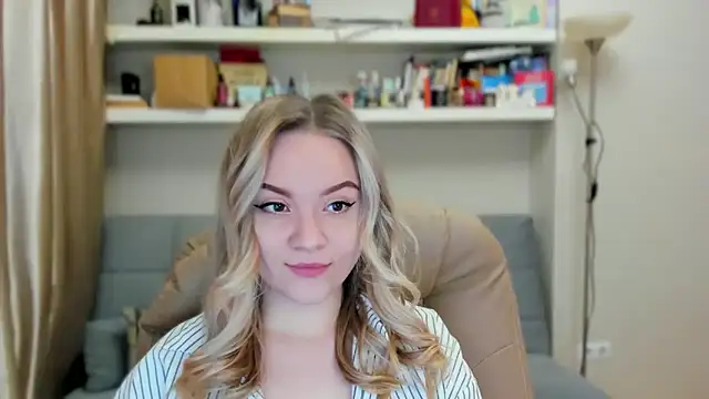 Kara Smith  online show from 11.20.25