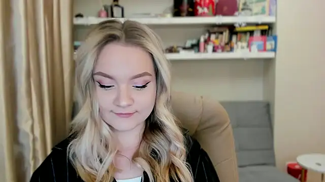 Kara Smith  online show from 03.06.26