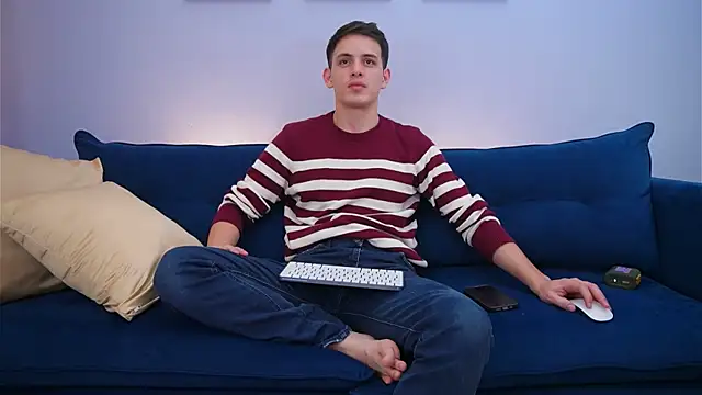 mask guy online show from 03.20.25