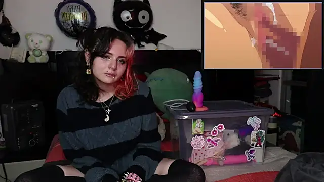 Snapshot of Devil_And_Princess chatting on 10.20.25 Devil And Princess online show from 10.20.25