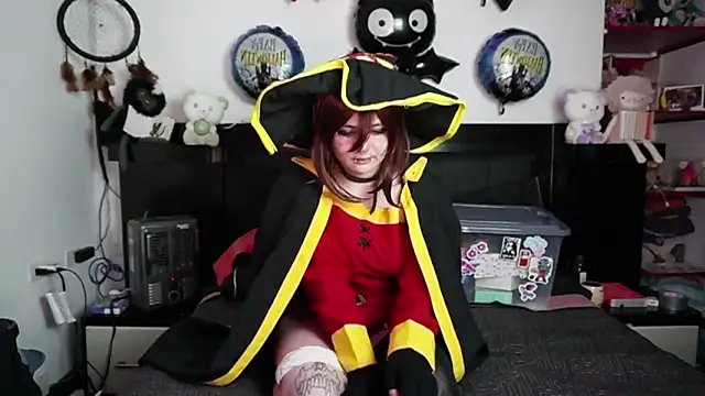 Snapshot of Devil_And_Princess chatting on 11.09.25 Devil And Princess online show from 11.09.25