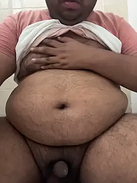 Snapshot of MilkBear_ chatting on 11.17.25 MilkBear online show from 11.17.25