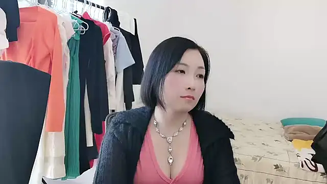 Rachel-6600 online show from 10.27.25