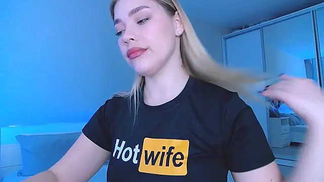 DIANAxxxDIAMOND online show from 10.13.25