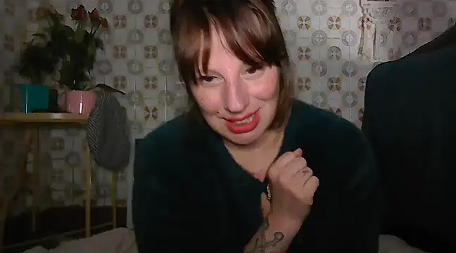 vitoriavaz online show from 03.16.25