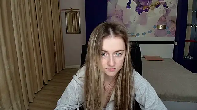 Snapshot of StasyStew chatting on 10.17.25 StasyStew online show from 10.17.25