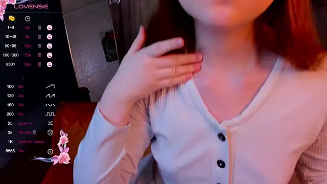 Snapshot of luv_tessa chatting on 01.07.26 luv tessa online show from 01.07.26