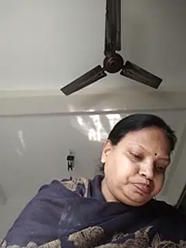 Snapshot of Arohi35 chatting on 02.14.26 Arohi35 online show from 02.14.26