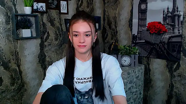 LanaTey online show from 02.05.26