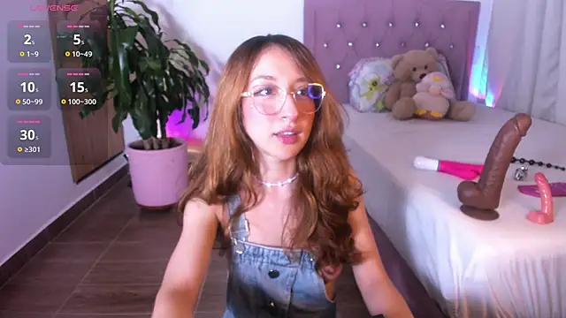 Snapshot of catalina_uwu chatting on 05.22.26 catalina uwu online show from 05.22.26