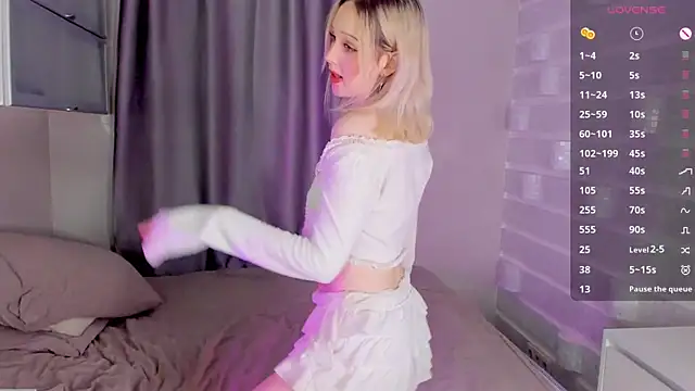 alicewonderyou online show from 11.14.25